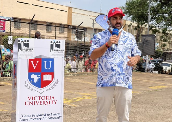 Sudhir Ruparelia menjanjikan 100 beasiswa gelar master untuk memperingati kelulusan mendiang putra Rajiv dari Universitas Victoria
 – Beragampengetahuan