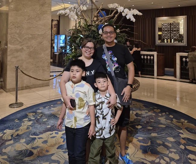 Pengalaman keluarga kami di Horizon Club di Edsa Shangri -la Hotel – Ayah saat bepergian

 – Beragampengetahuan