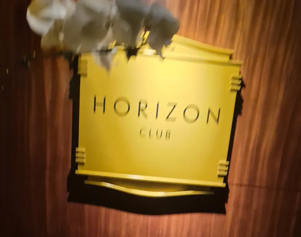 Klub Horizon di Edsa Shangri-La