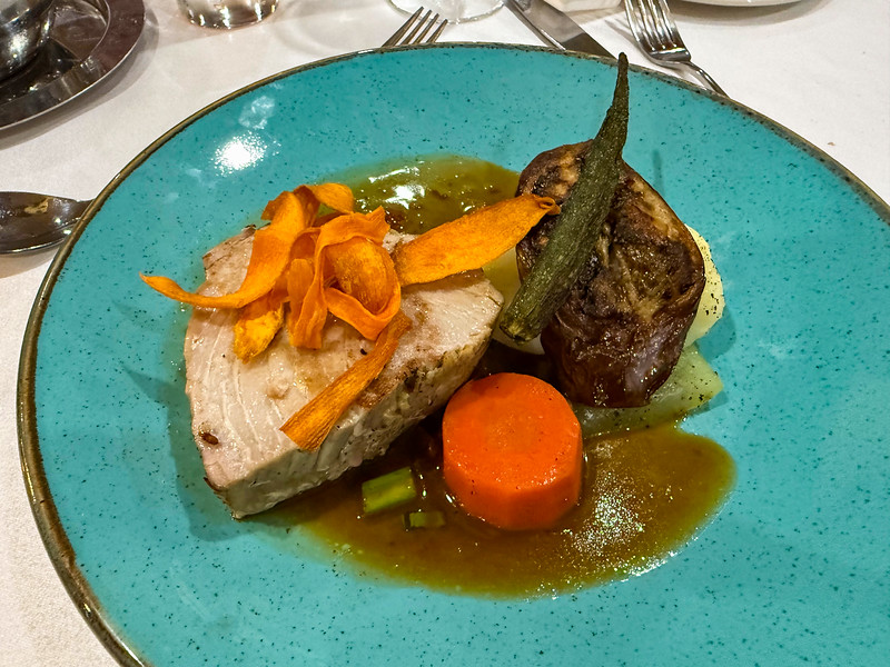 Food on Pegasos with Variety Cruises Seychelles cruise