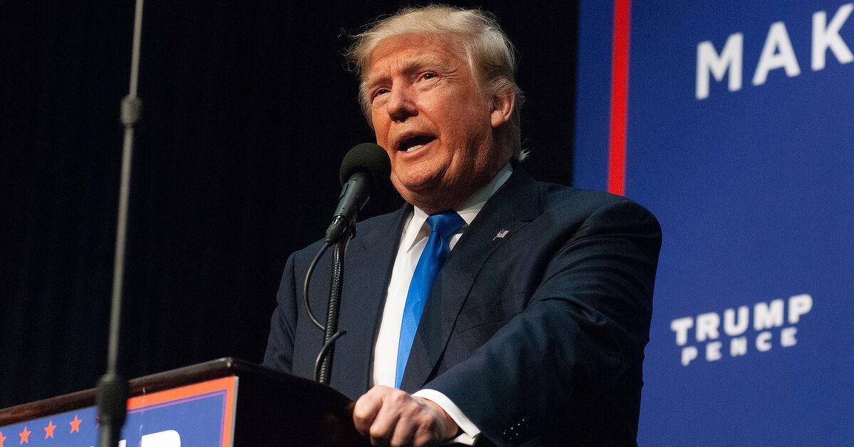 Trump menyetujui kredit untuk produksi mobil AS dan mengenakan tarif 25% pada truk

 – Beragampengetahuan