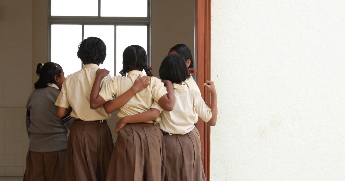 Gadis 12 tahun meninggal setelah dihukum brutal dengan 100 sit-up karena terlambat ke sekolah

 – Beragampengetahuan