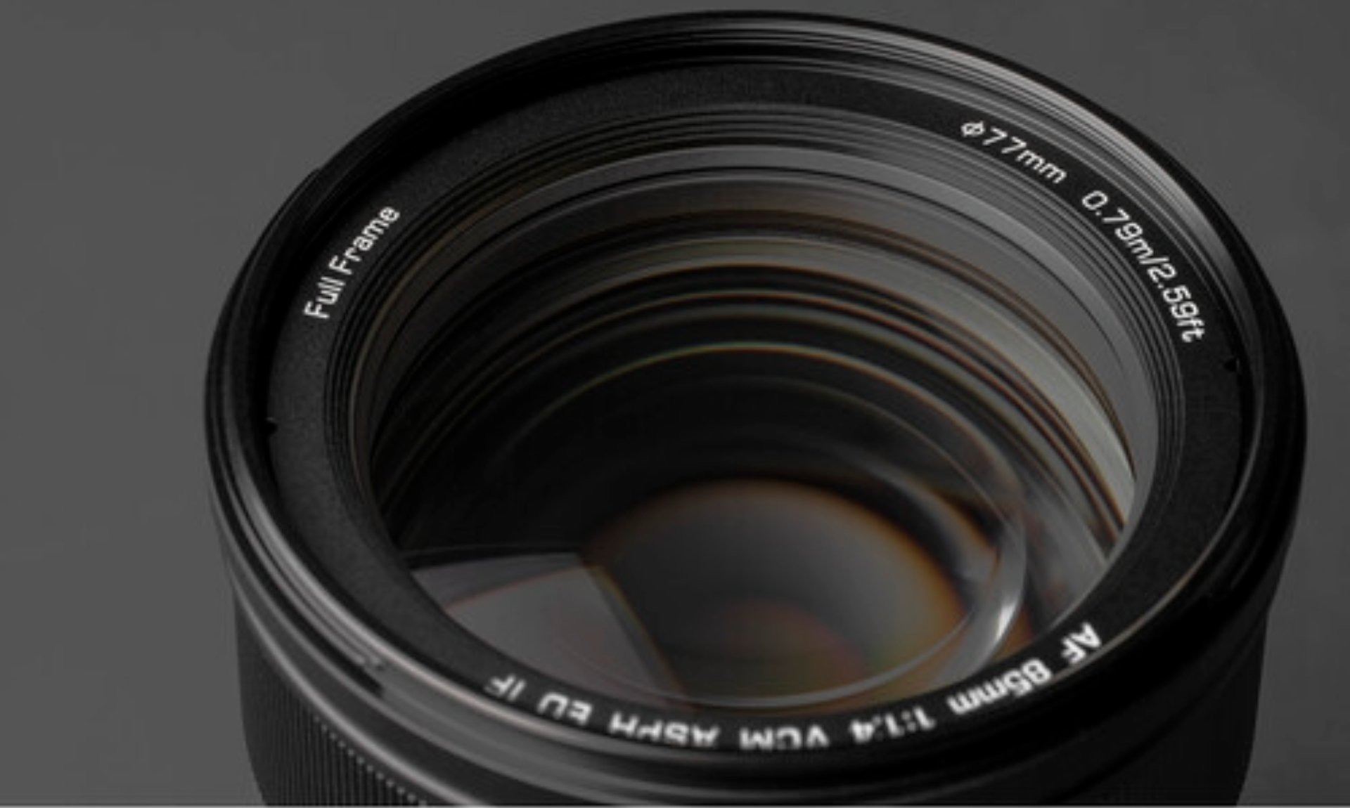 Lensa Potret Terbaik untuk Canon Z-mount

 – Beragampengetahuan
