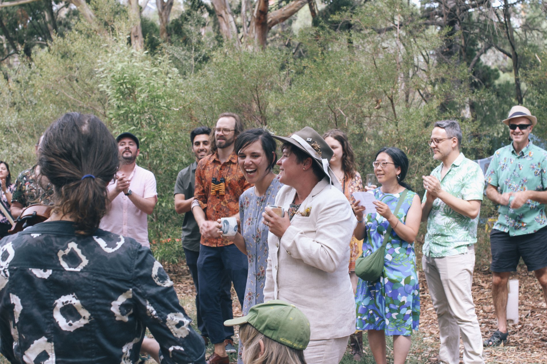 Pernikahan yang penuh perhatian dan dipimpin oleh komunitas di Fitzroy Community Park

 – Beragampengetahuan