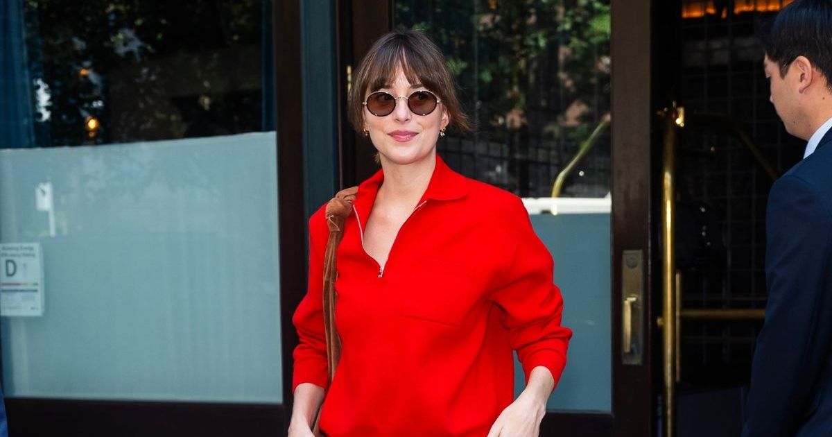 Tampilan Gaun Merah Dakota Johnson Adalah ‘Kesempurnaan’

 – Beragampengetahuan