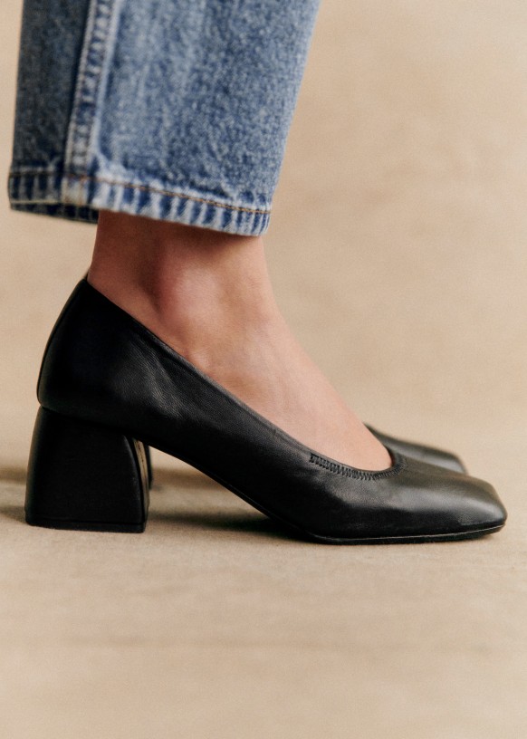 Martina Heel Pumps - Hitam Halus - Kulit Domba - S&eacute;zane