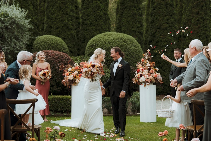 Pernikahan musim gugur di Queenstown dengan perayaan lima hari

 – Beragampengetahuan