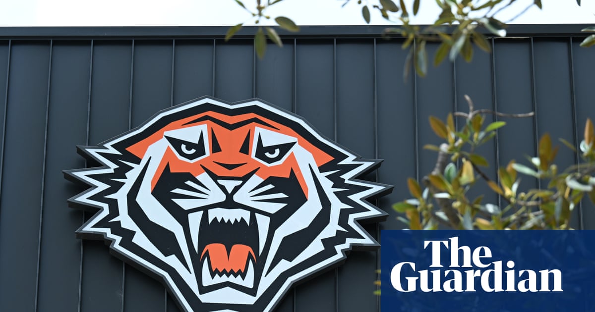 Kekacauan merajalela di Wests Tigers: Bagaimana keadaan menjadi begitu buruk di klub NRL yang sedang kesulitan – NRL

 – Beragampengetahuan