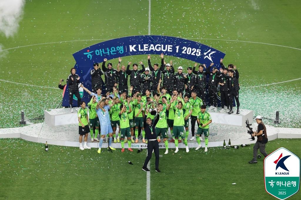 Juara Jeonbuk memasukkan 6 pemain dalam skuad terbaik K League 1

 – Beragampengetahuan
