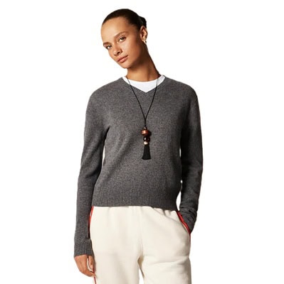Laporan Pakaian Kerja hari Selasa: Sweater V-Neck Tinggi Kasmir

 – Beragampengetahuan