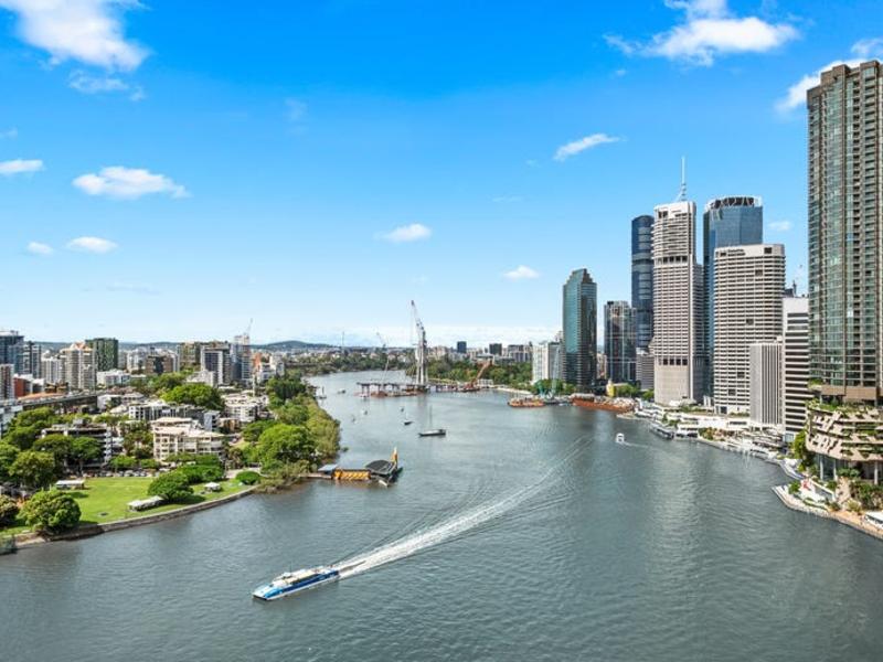 Properti yang menghadap ke Sungai Brisbane termasuk dalam klub ‘ultra-premium’.

 – Beragampengetahuan