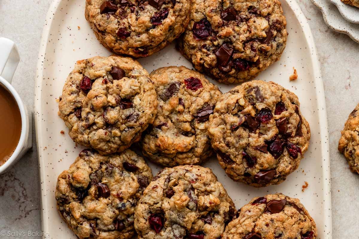 Kue Oatmeal Empat Kali Lipat Cokelat Hitam Gemuk Besar

 – Beragampengetahuan