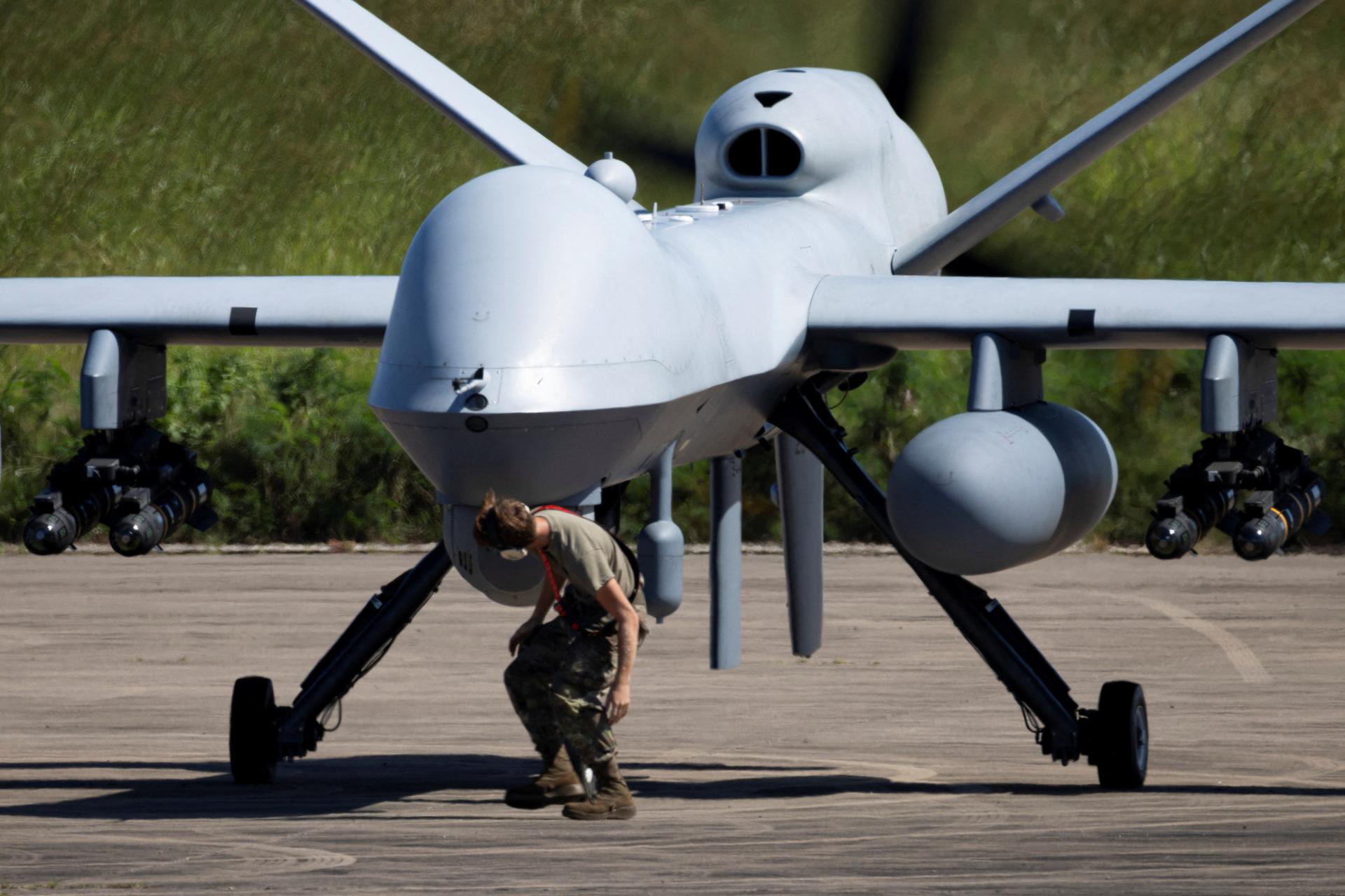 Angkatan Udara AS menyelesaikan operasi pemulihan drone MQ-9 yang jatuh

 – Beragampengetahuan