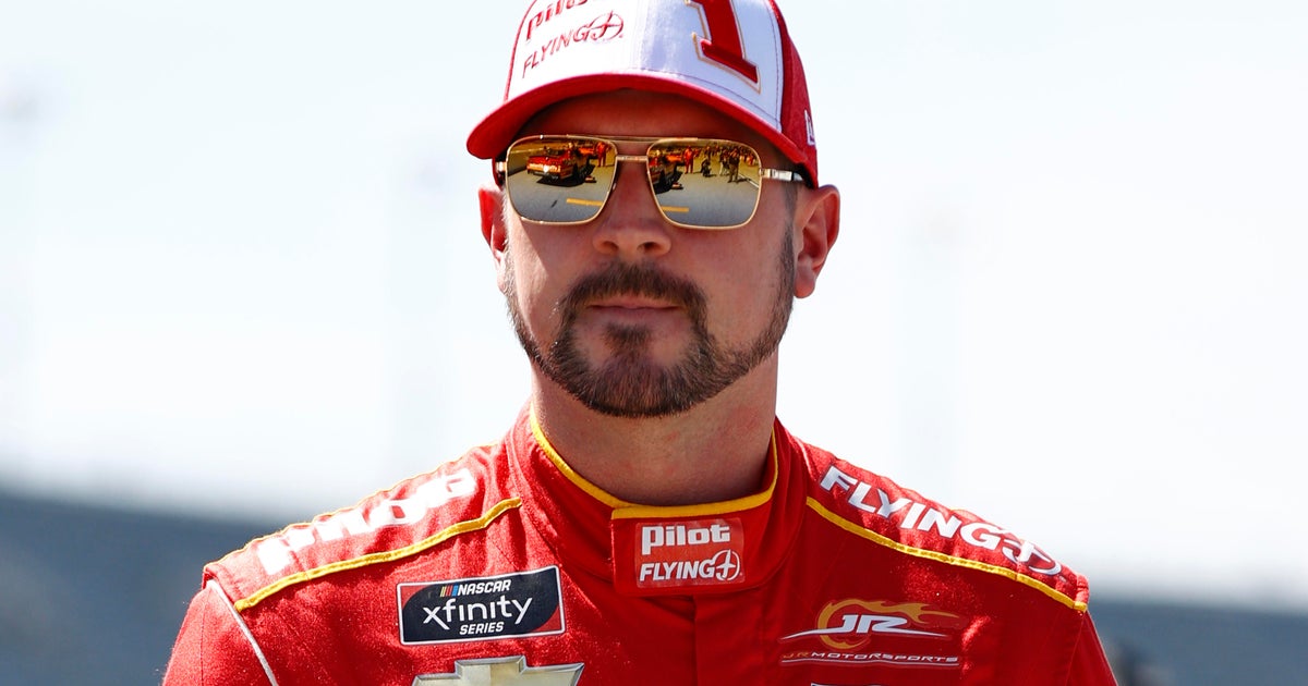 Michael Annett, mantan pembalap NASCAR, meninggal pada usia 39 tahun

 – Beragampengetahuan
