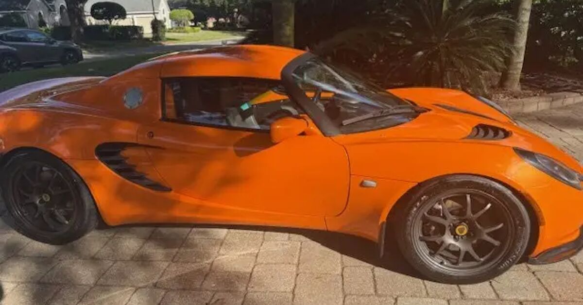 Mobil Bekas Masa Kini: Lotus Elise 2005

 – Beragampengetahuan