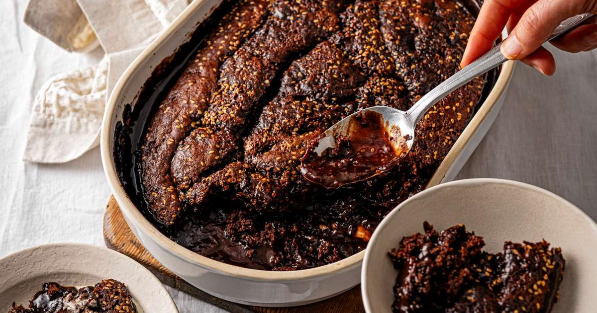 Puding Saus Coklat, Miso, dan Wijen

 – Beragampengetahuan