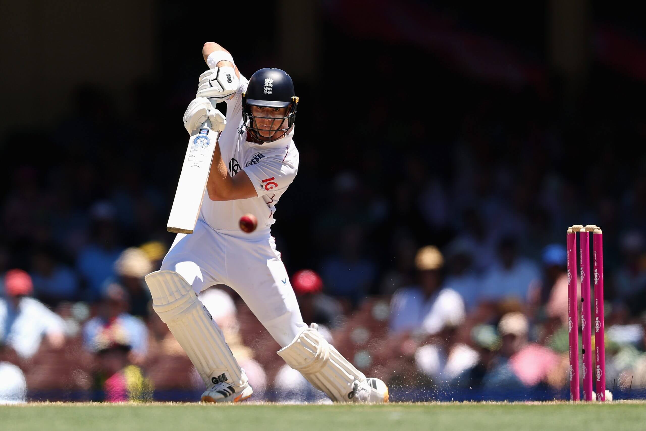 Jacob Bethell's cover drive in all its glory