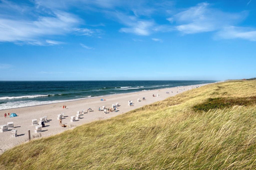 Pantai di pulau Sylt, Jerman