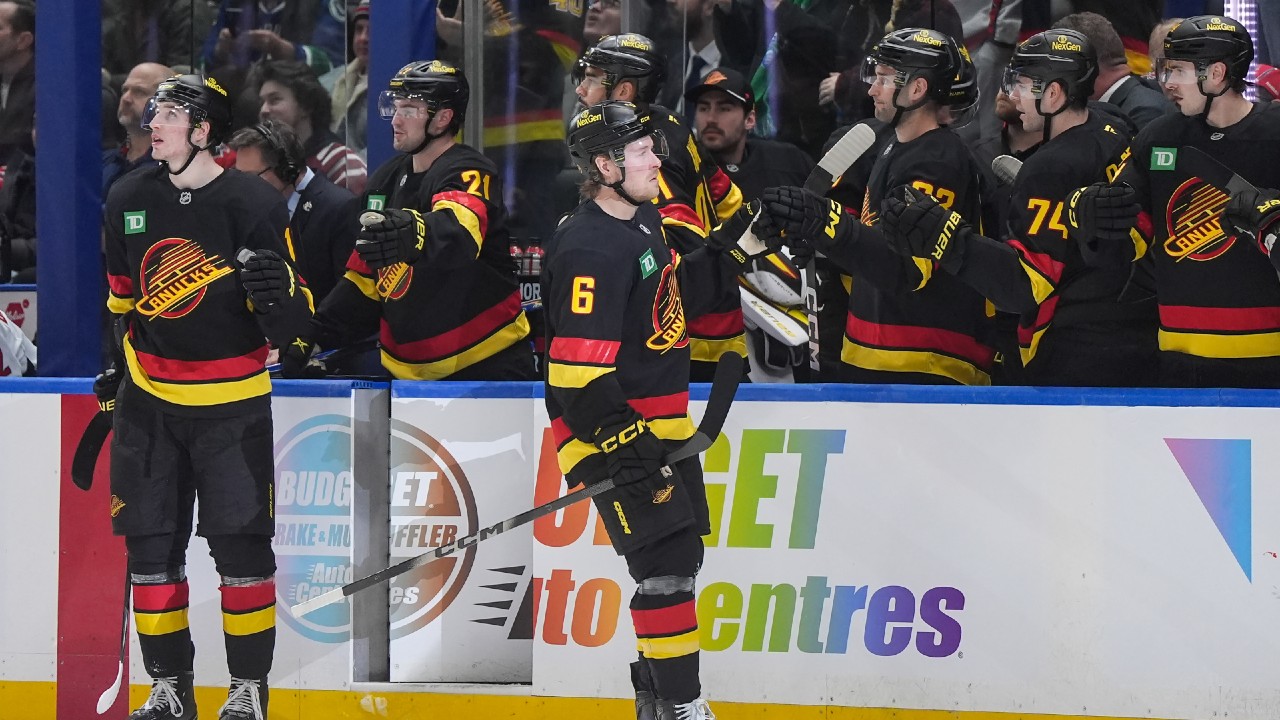 Canucks menggunakan ketahanan dan fokus intens mereka untuk memenangkan 11 pertandingan berturut-turut.

 – Beragampengetahuan