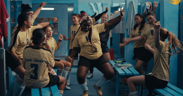 Iklan Super Bowl 60 Dove menampilkan gadis-gadis yang berbaris mengikuti irama drum mereka sendiri

 – Beragampengetahuan