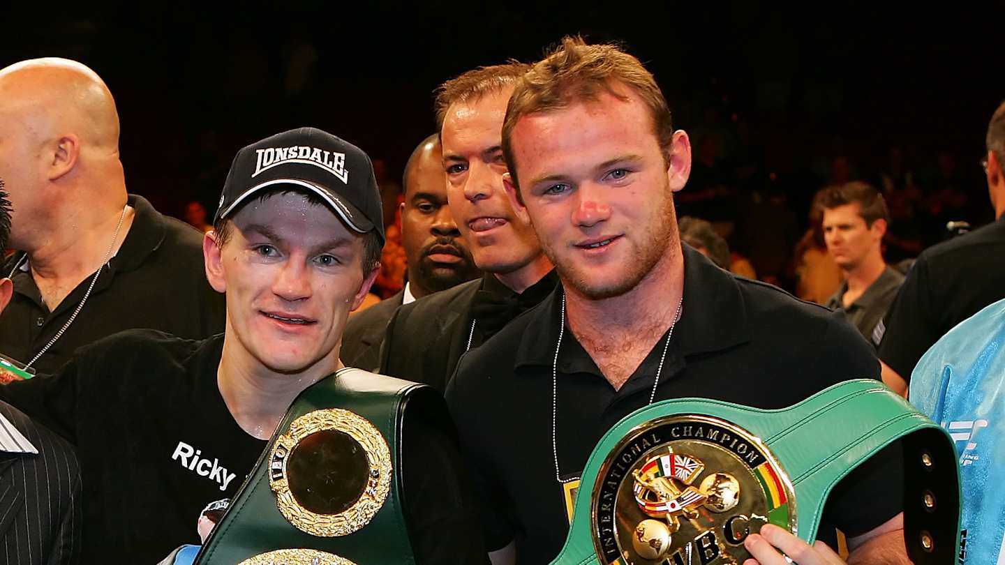 Wayne Rooney sangat terpukul setelah kematian legenda tinju terkenal Ricky Hatton.

 – Beragampengetahuan