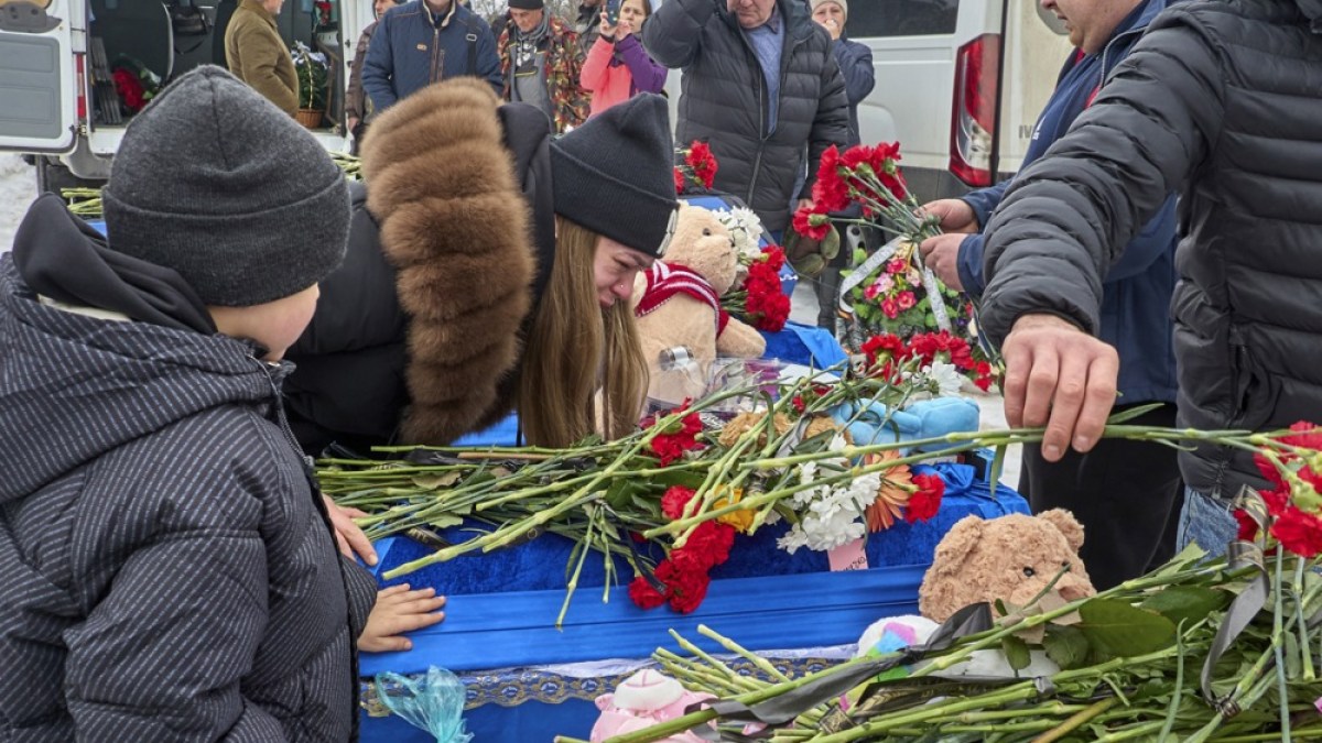 Serangan pesawat tak berawak yang mematikan membayangi perundingan Rusia-Ukraina yang ditengahi AS di Jenewa. Berita perang Rusia-Ukraina

 – Beragampengetahuan