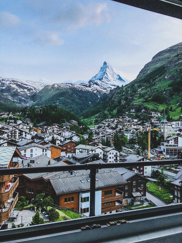 Swiss Romance yang dipesan lebih dahulu: Panduan tujuan bulan madu impian Anda di Swiss

 – Beragampengetahuan