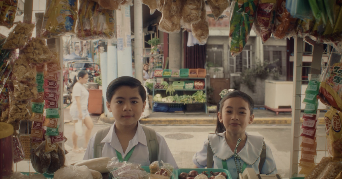 BINI Jhoanna menjadi cameo dalam penghormatan Puregold yang mengharukan kepada pemilik toko sari-sari

 – Beragampengetahuan