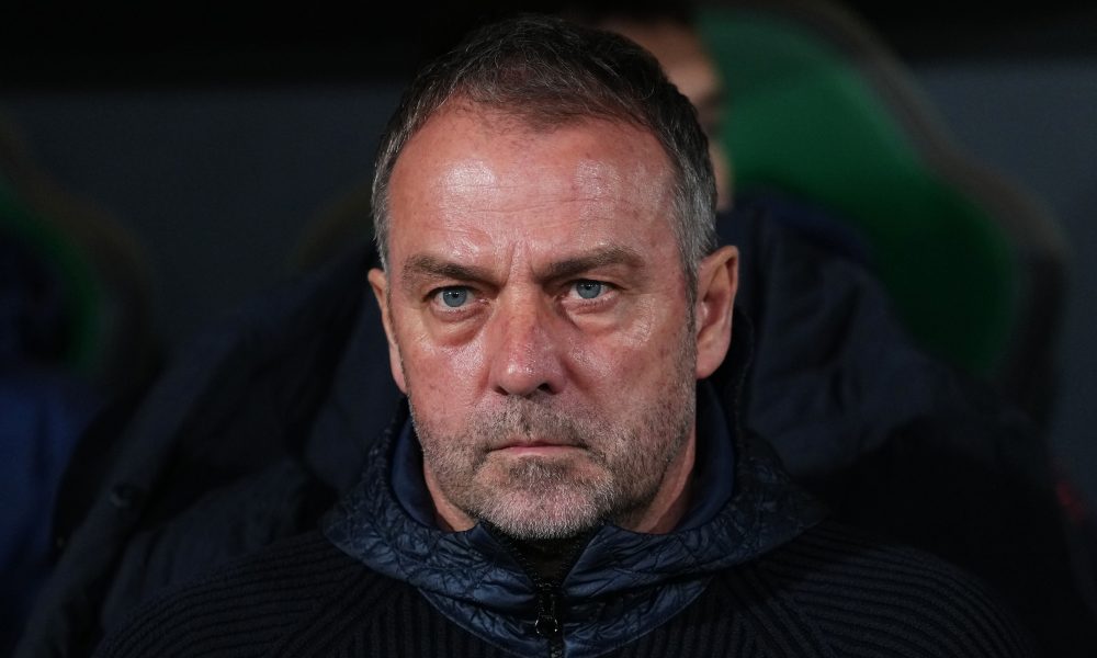 Hansi Flick berbicara dengan wasit, Raphinha, Gavi, Pedri dan banyak lagi menjelang pertandingan Girona

 – Beragampengetahuan