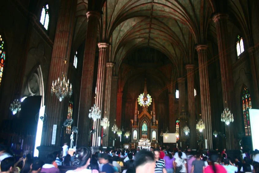 Gereja San Sebastian Interior Gereja San Sebastian