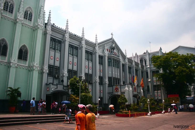 Gereja San Sebastian Bangunan samping Gereja San Sebastian