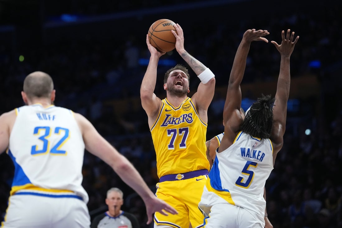 Luka Doncic bergabung dengan klub elit dengan 44 poin untuk membantu Lakers menang.

 – Beragampengetahuan