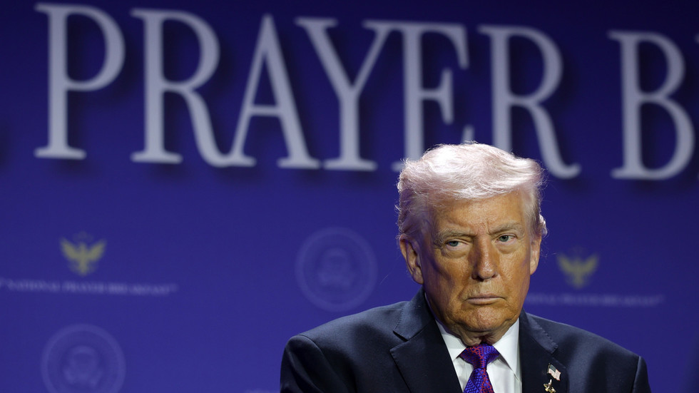 Trump menuntut “penyerahan tanpa syarat” Iran – beragampengetahuan World News

 – Beragampengetahuan