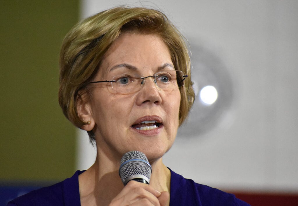 Elizabeth Warren mengecam Trump atas kenaikan harga gas karena krisis Selat Hormuz mengancam pasokan minyak global: ‘Dia telah mengingkari janjinya’

 – Beragampengetahuan